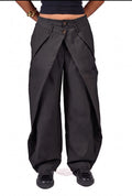 Double buttoned pleated pants