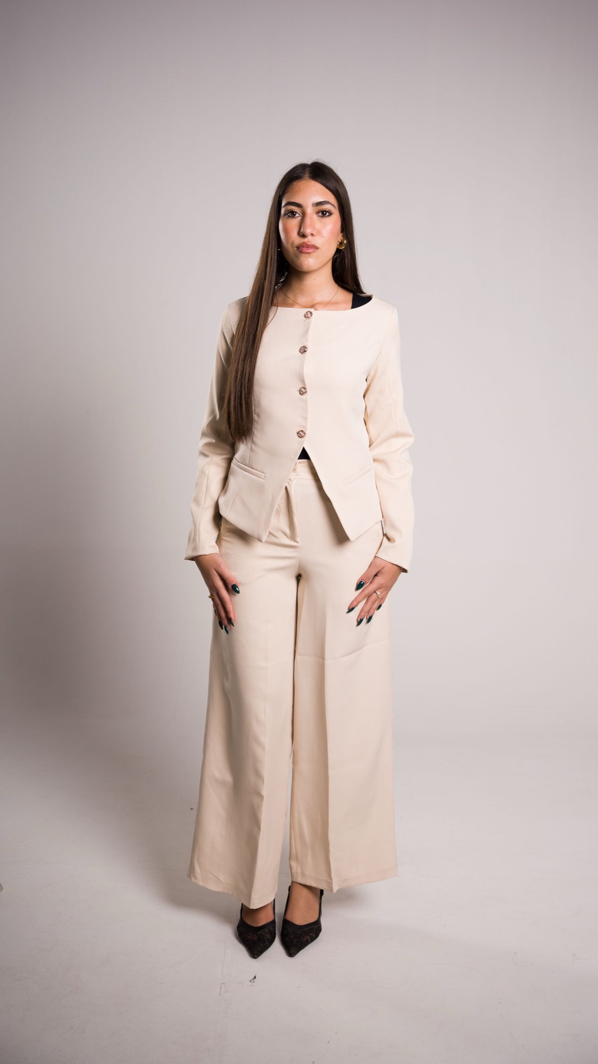 VALOURA Diva Beige Pants - image 1