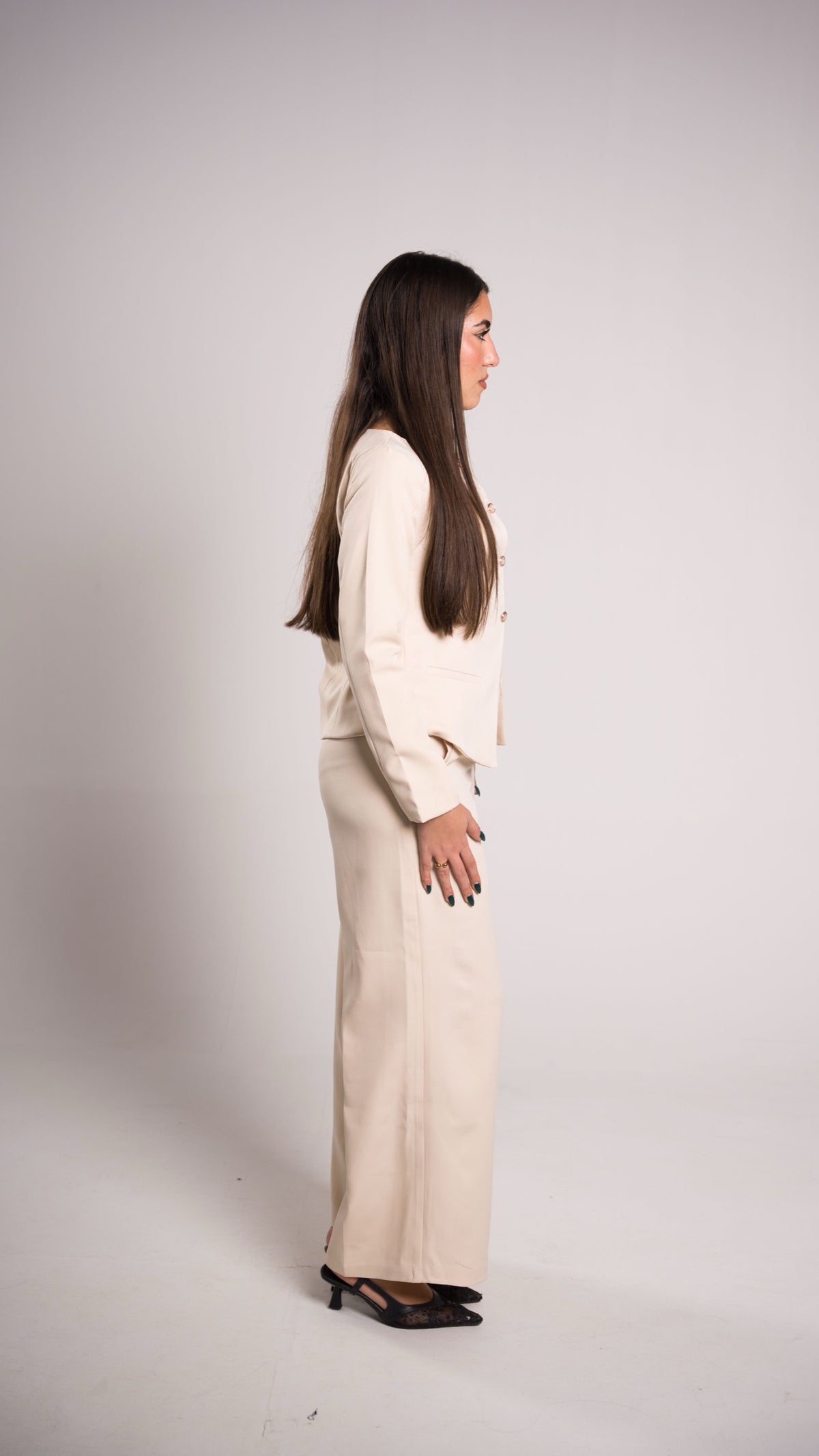 VALOURA Diva Beige Top - image 1