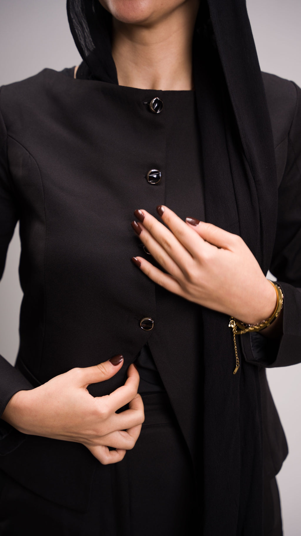 VALOURA Diva Black Top - image 3