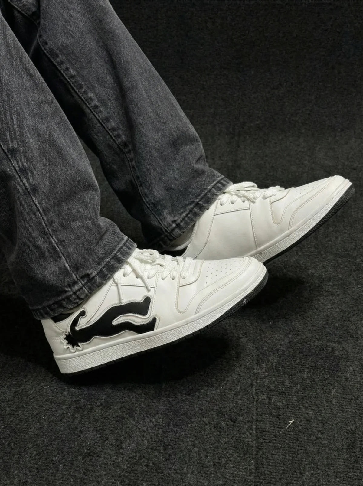 ZEVOR White Shoes - image 2
