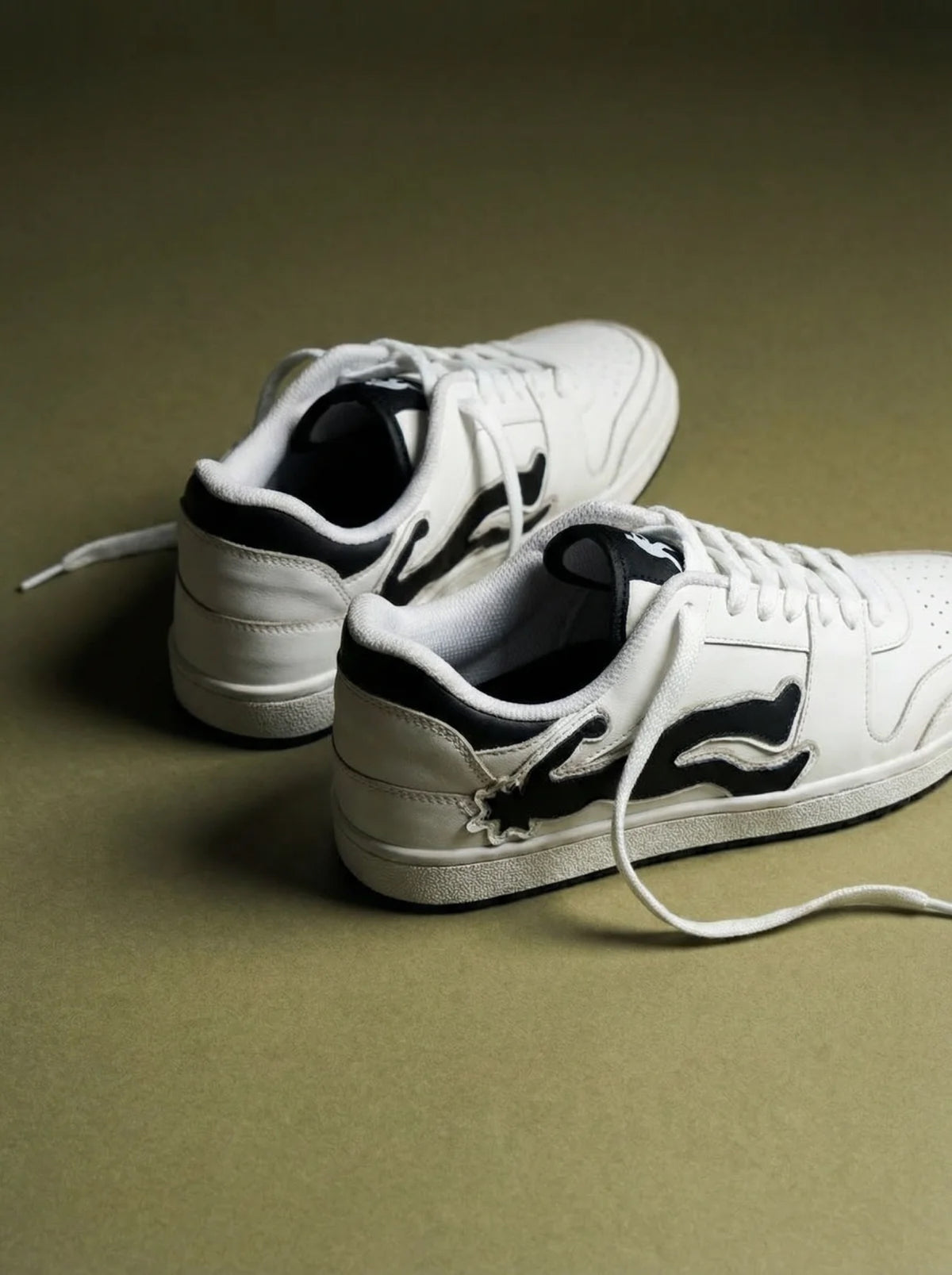 ZEVOR White Shoes - image 4